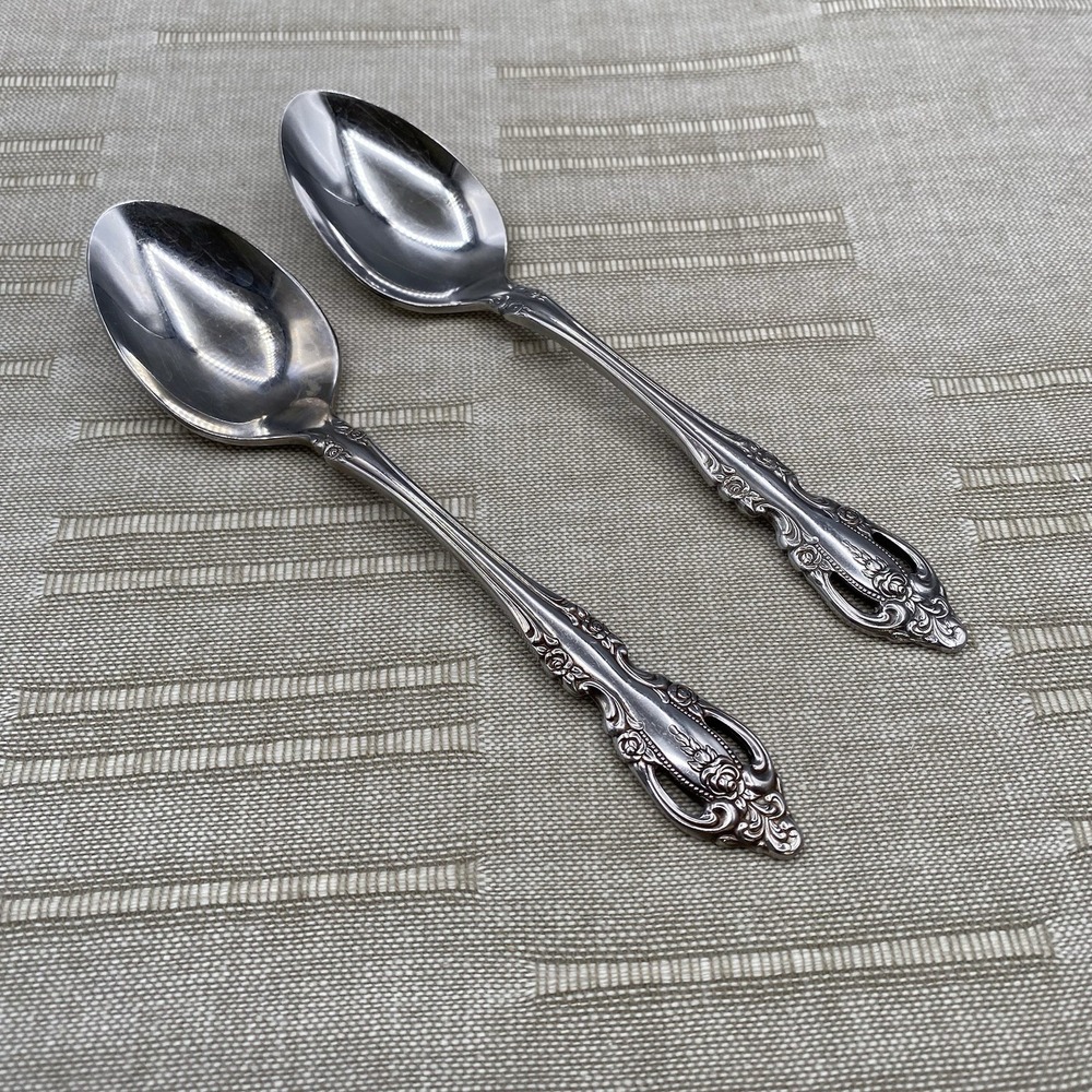 Oneida Community BRAHMS Teaspoons 2pcs Stainless Flatware Spoons 6"